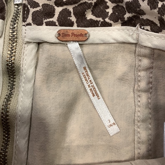 Free people denim cheetah print skirt - Picture 2 of 3